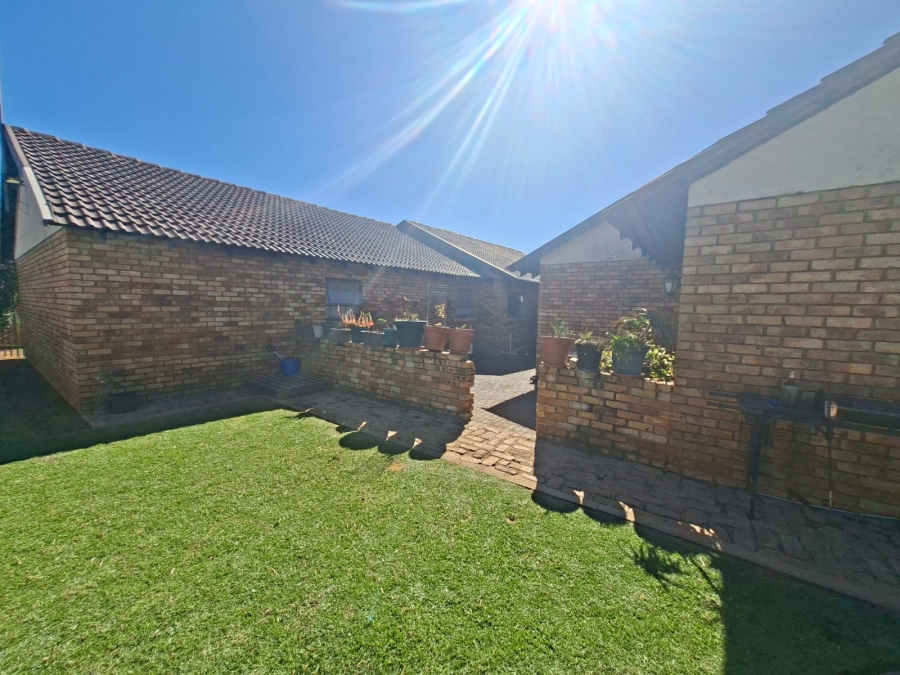 3 Bedroom Property for Sale in Noordkruin Gauteng