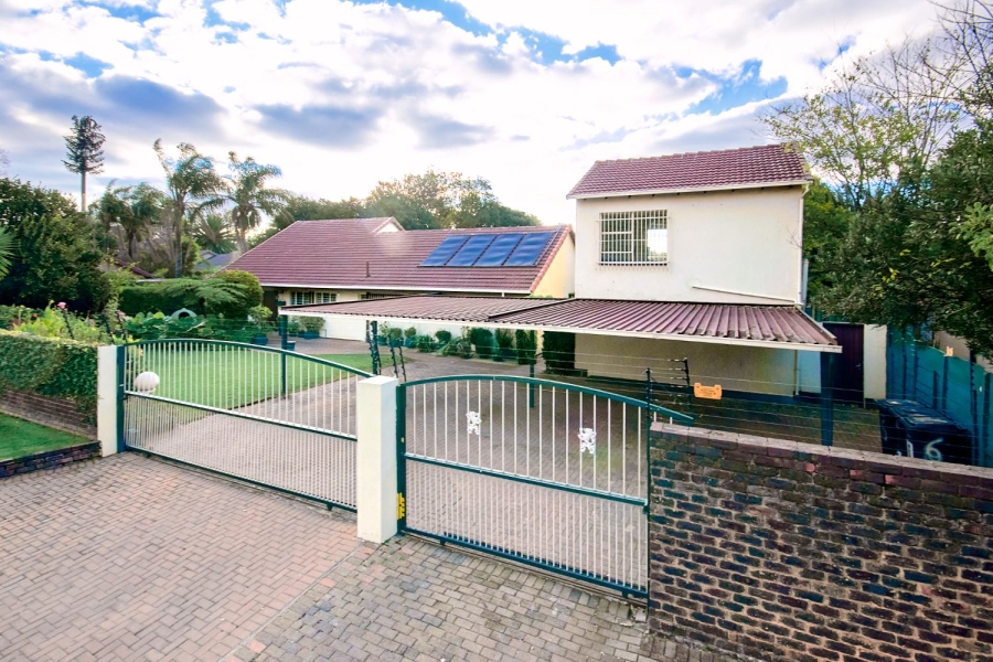 9 Bedroom Property for Sale in Brackenhurst Gauteng