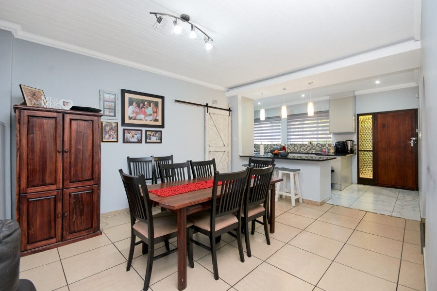 9 Bedroom Property for Sale in Brackenhurst Gauteng