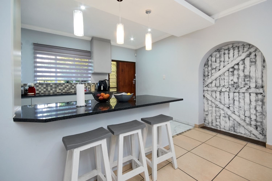 9 Bedroom Property for Sale in Brackenhurst Gauteng
