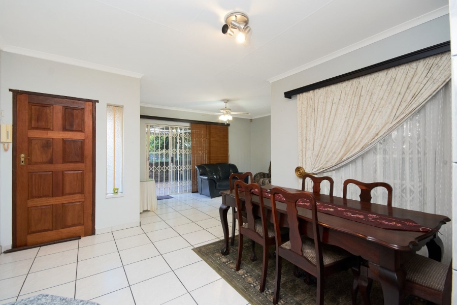 9 Bedroom Property for Sale in Brackenhurst Gauteng