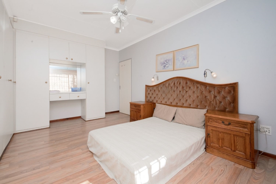 9 Bedroom Property for Sale in Brackenhurst Gauteng
