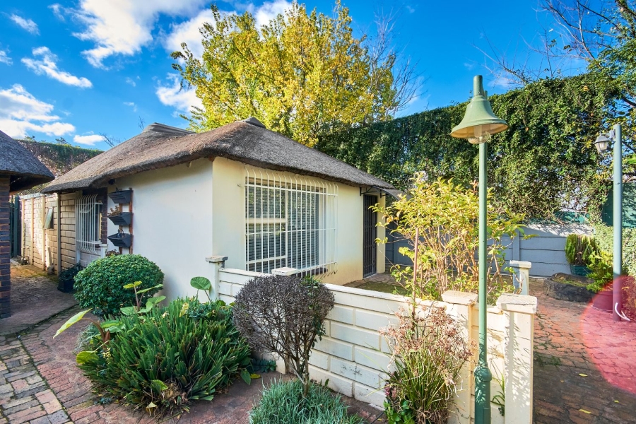 9 Bedroom Property for Sale in Brackenhurst Gauteng