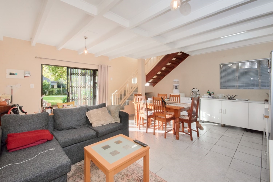 9 Bedroom Property for Sale in Brackenhurst Gauteng