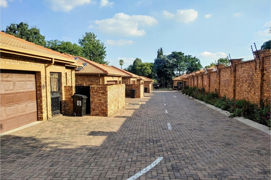 To Let 3 Bedroom Property for Rent in Bartlett Gauteng
