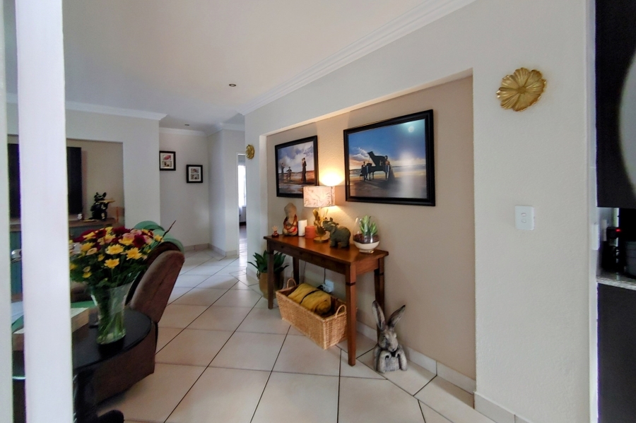 To Let 3 Bedroom Property for Rent in Bartlett Gauteng