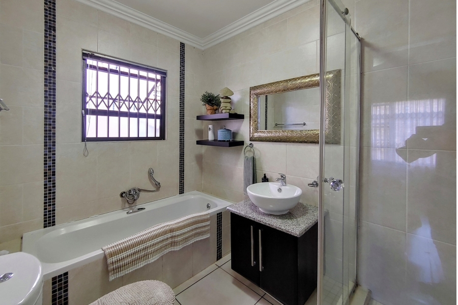 To Let 3 Bedroom Property for Rent in Bartlett Gauteng