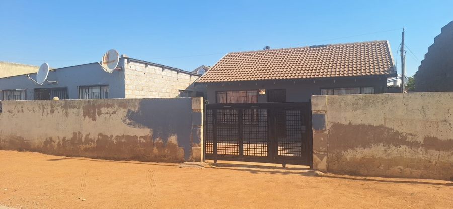 2 Bedroom Property for Sale in Tembisa Central Gauteng