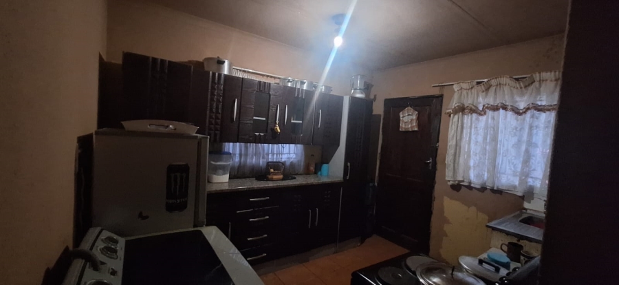 2 Bedroom Property for Sale in Tembisa Central Gauteng