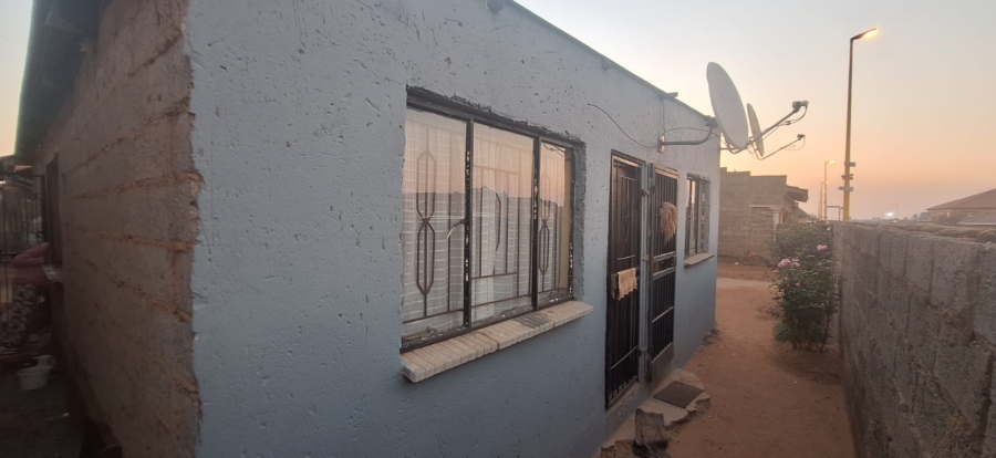 2 Bedroom Property for Sale in Tembisa Central Gauteng