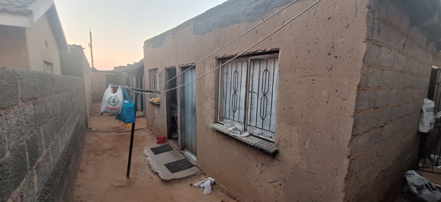 2 Bedroom Property for Sale in Tembisa Central Gauteng