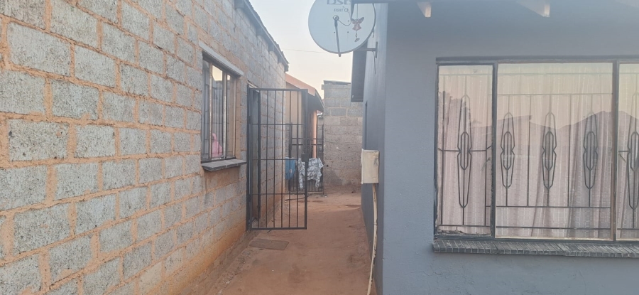 2 Bedroom Property for Sale in Tembisa Central Gauteng