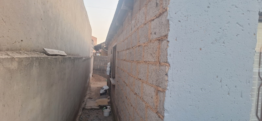 2 Bedroom Property for Sale in Tembisa Central Gauteng