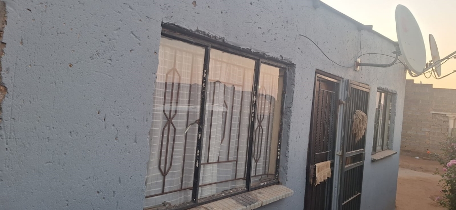 2 Bedroom Property for Sale in Tembisa Central Gauteng