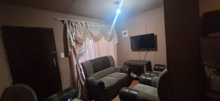 2 Bedroom Property for Sale in Tembisa Central Gauteng