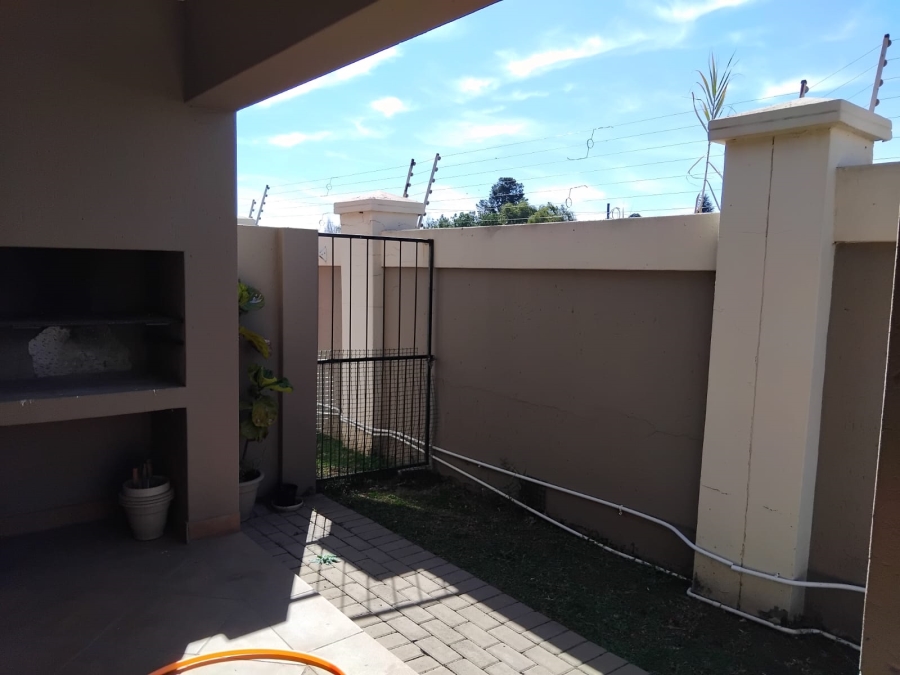 To Let 2 Bedroom Property for Rent in Rynfield Gauteng