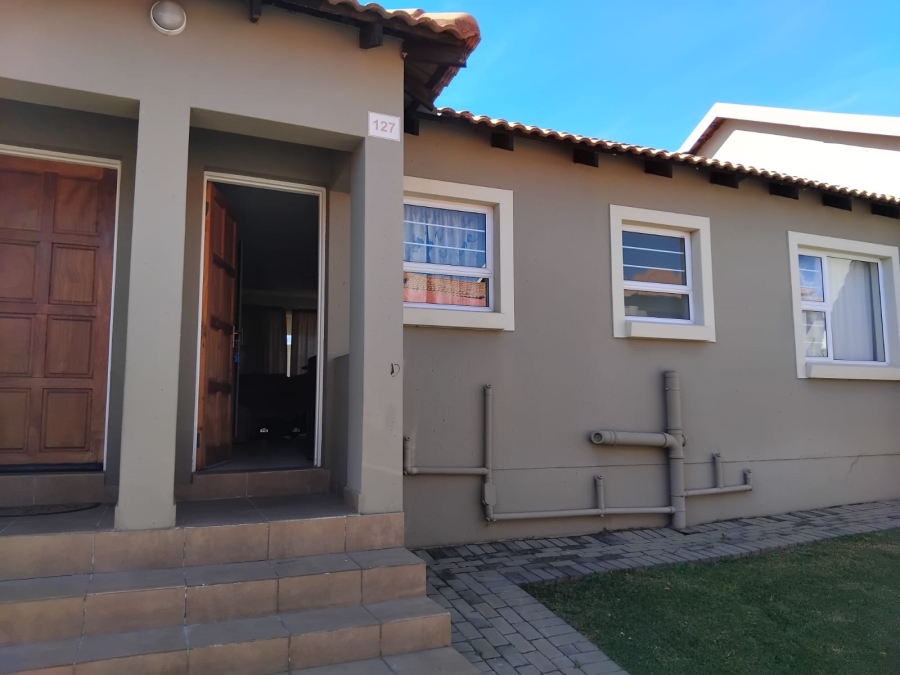 To Let 2 Bedroom Property for Rent in Rynfield Gauteng