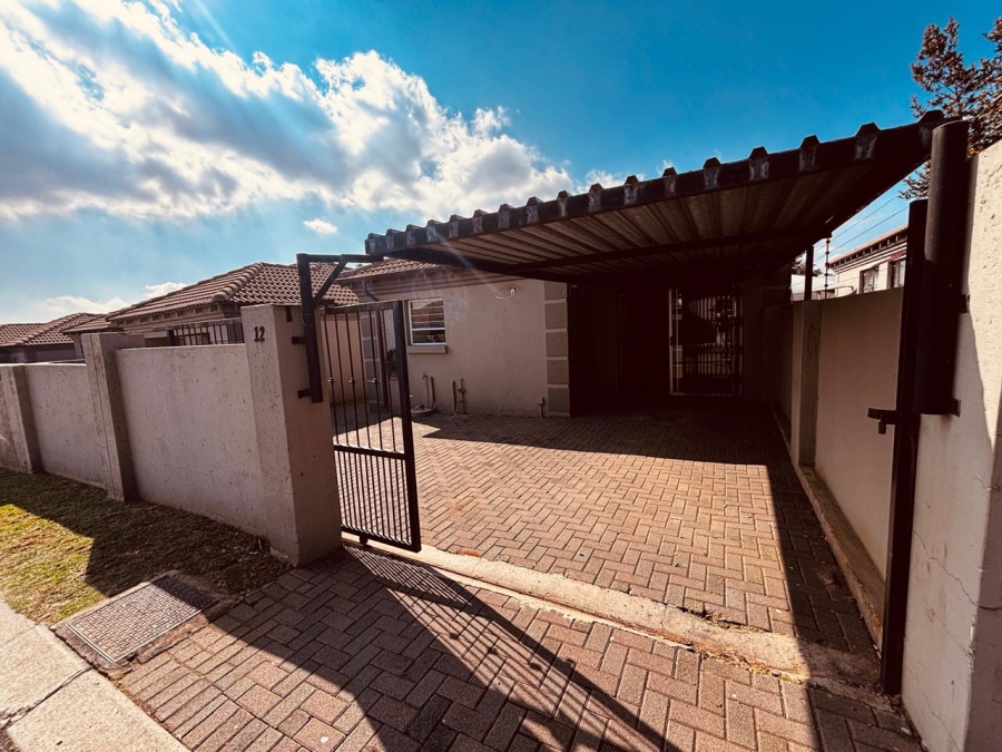 3 Bedroom Property for Sale in Agavia Gauteng