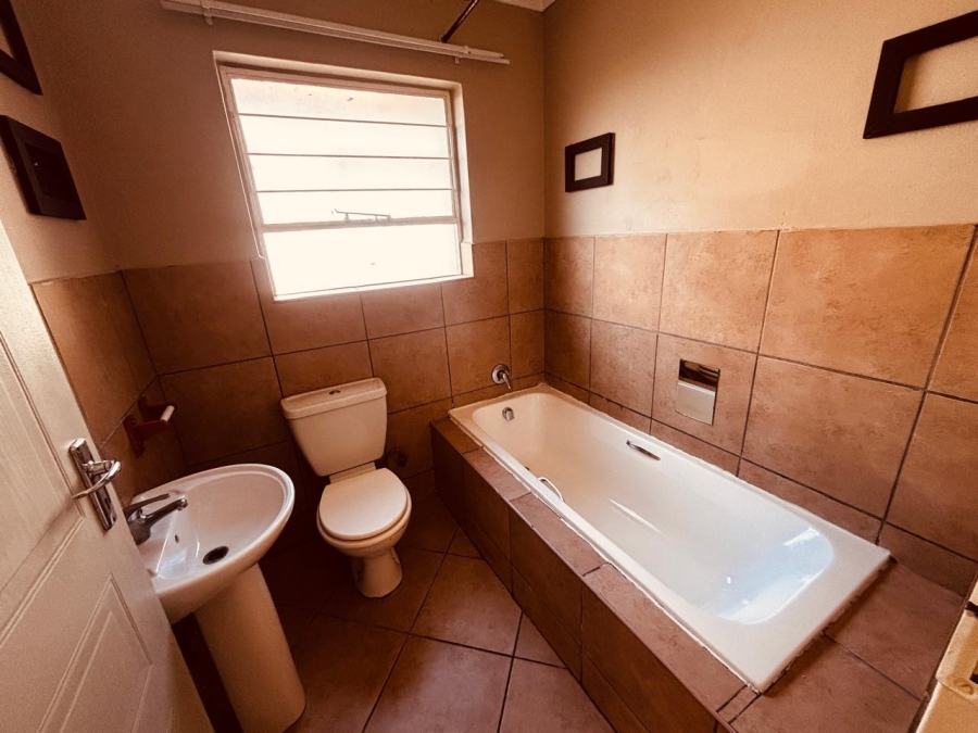 3 Bedroom Property for Sale in Agavia Gauteng