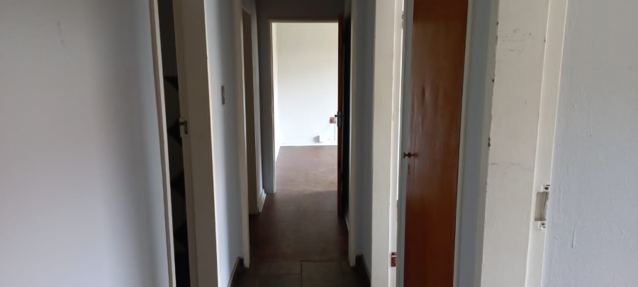 3 Bedroom Property for Sale in Greenhills Gauteng