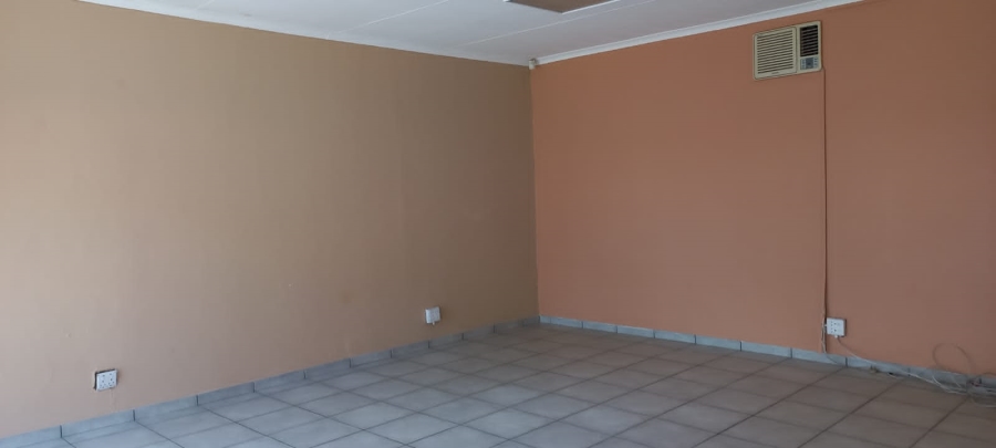 3 Bedroom Property for Sale in Greenhills Gauteng