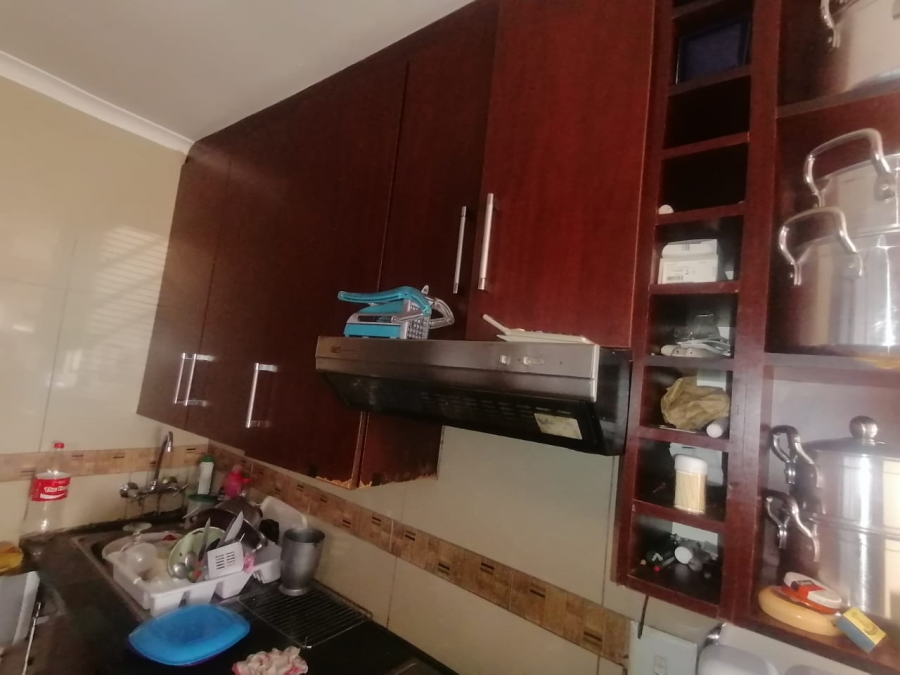 2 Bedroom Property for Sale in Lotus Gardens Gauteng