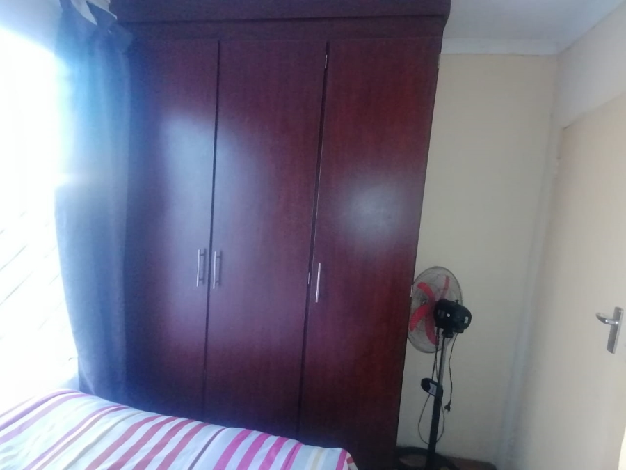 2 Bedroom Property for Sale in Lotus Gardens Gauteng