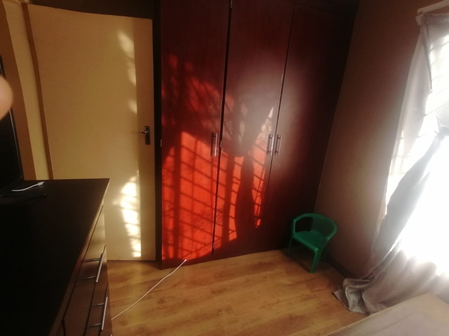 2 Bedroom Property for Sale in Lotus Gardens Gauteng
