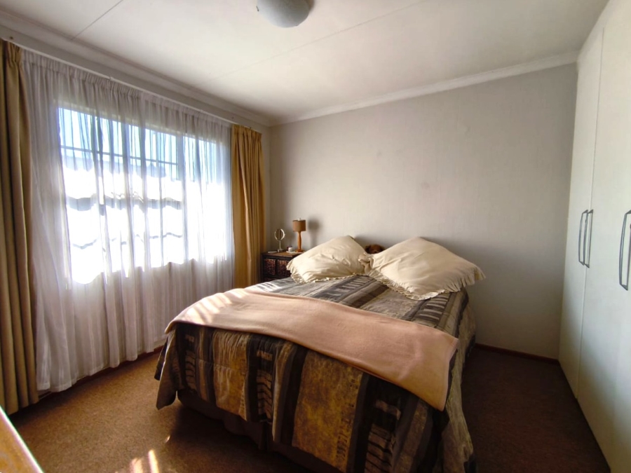 2 Bedroom Property for Sale in Meyersdal Gauteng