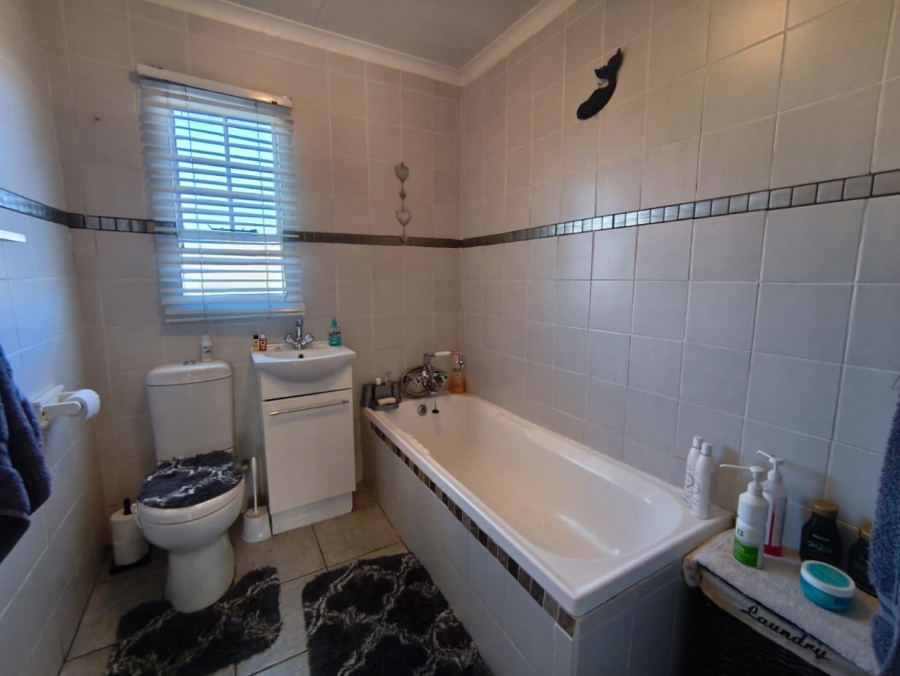 2 Bedroom Property for Sale in Meyersdal Gauteng