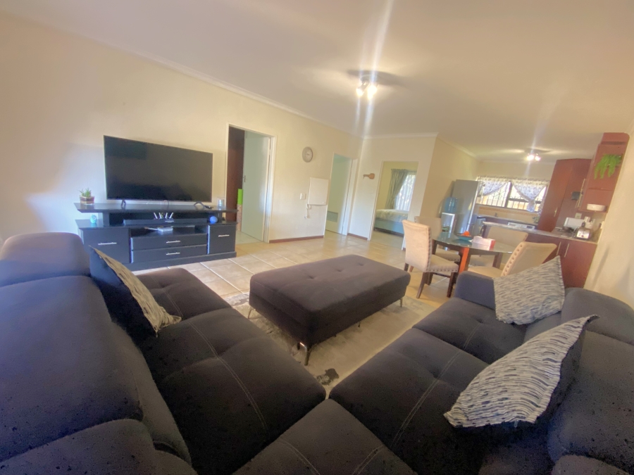 2 Bedroom Property for Sale in Monument Gauteng