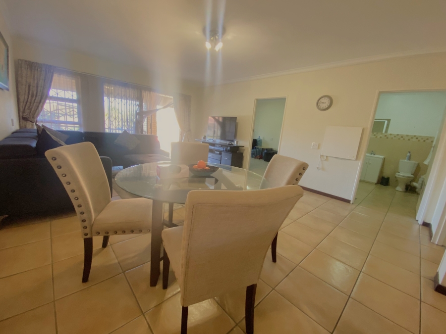 2 Bedroom Property for Sale in Monument Gauteng