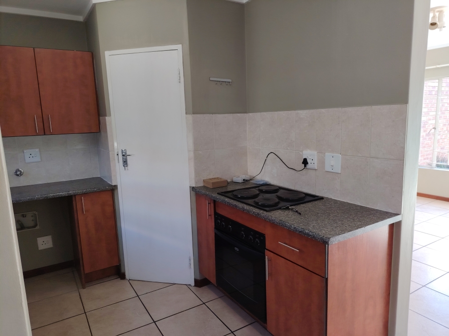 2 Bedroom Property for Sale in The Reeds Gauteng