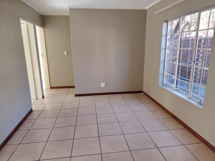 2 Bedroom Property for Sale in The Reeds Gauteng