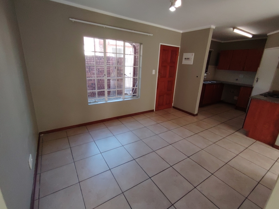 2 Bedroom Property for Sale in The Reeds Gauteng