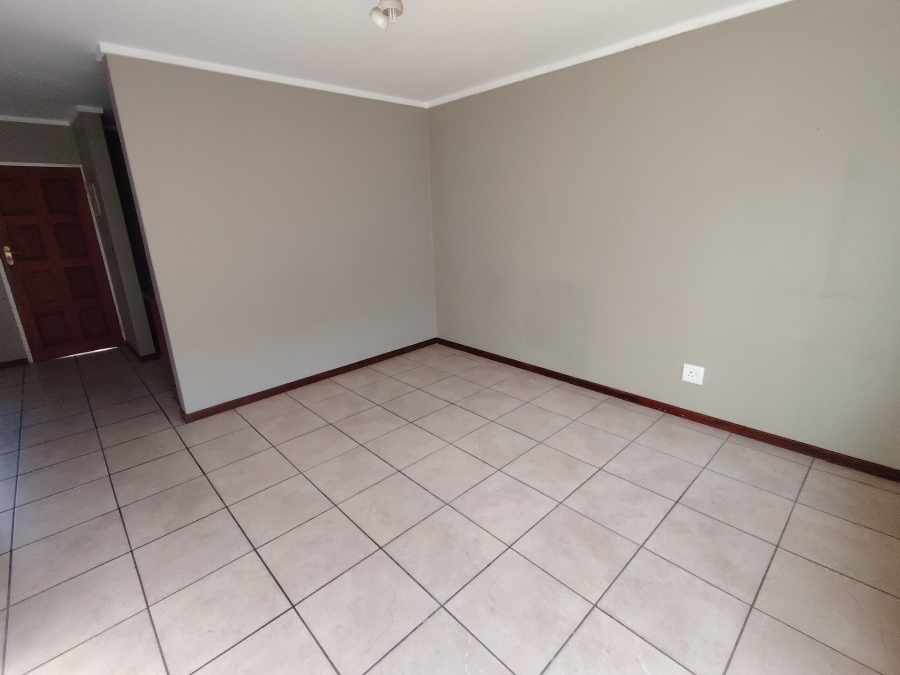 2 Bedroom Property for Sale in The Reeds Gauteng