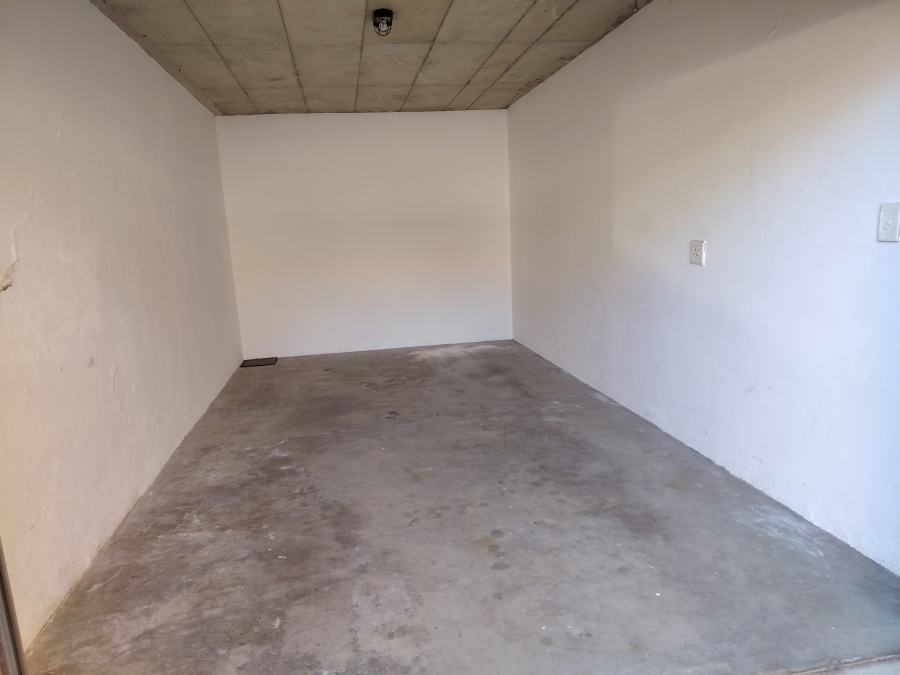 2 Bedroom Property for Sale in The Reeds Gauteng