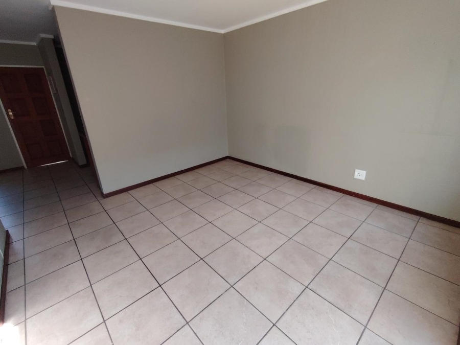 2 Bedroom Property for Sale in The Reeds Gauteng