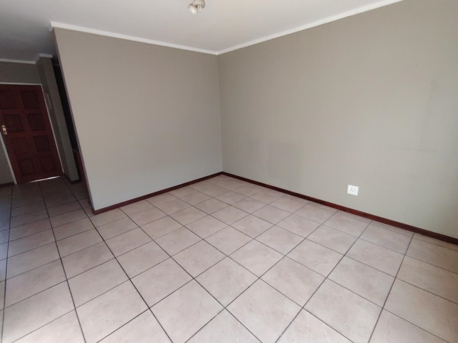 2 Bedroom Property for Sale in The Reeds Gauteng