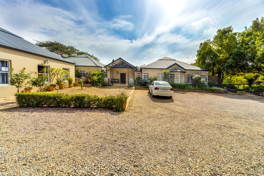 13 Bedroom Property for Sale in Kyalami Ah Gauteng