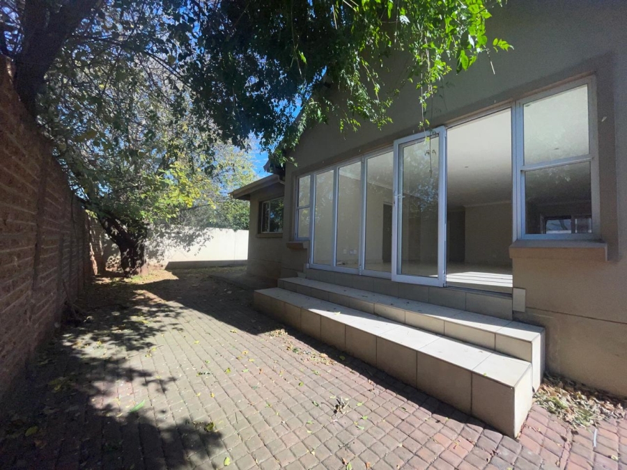 3 Bedroom Property for Sale in Fairland Gauteng