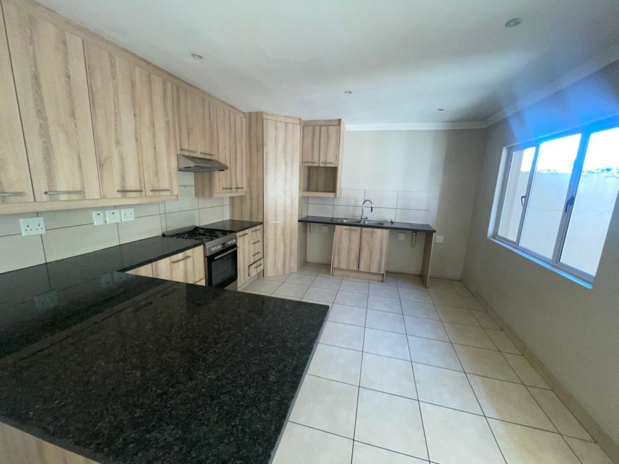 3 Bedroom Property for Sale in Fairland Gauteng