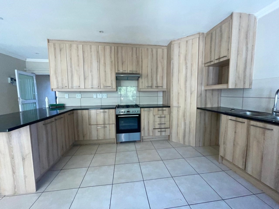 3 Bedroom Property for Sale in Fairland Gauteng