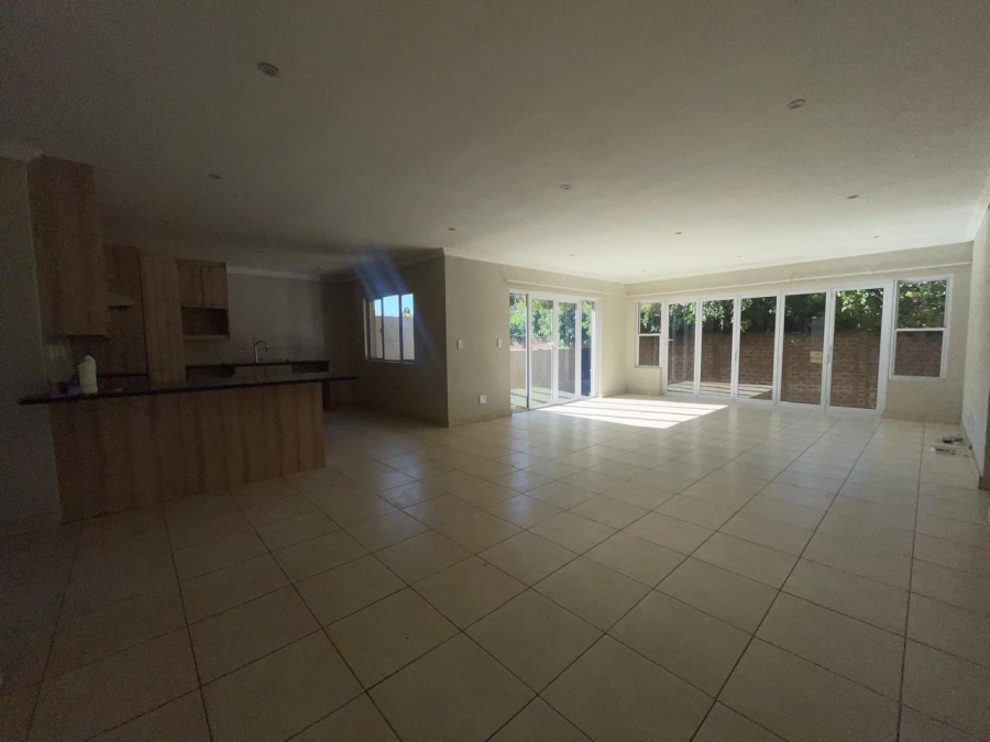 3 Bedroom Property for Sale in Fairland Gauteng