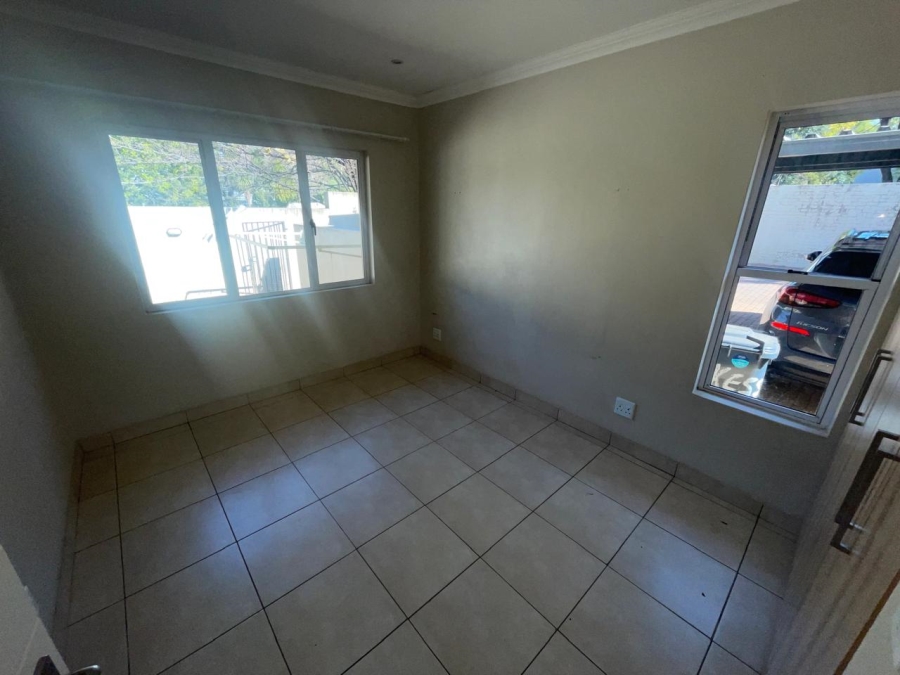 3 Bedroom Property for Sale in Fairland Gauteng