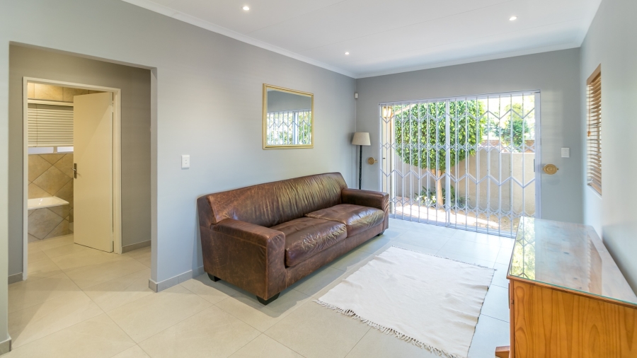 2 Bedroom Property for Sale in Fairland Gauteng