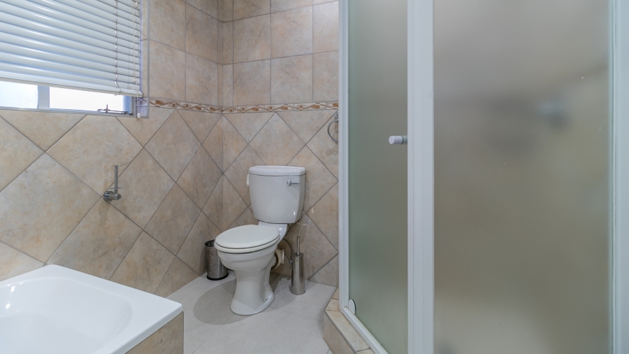 2 Bedroom Property for Sale in Fairland Gauteng