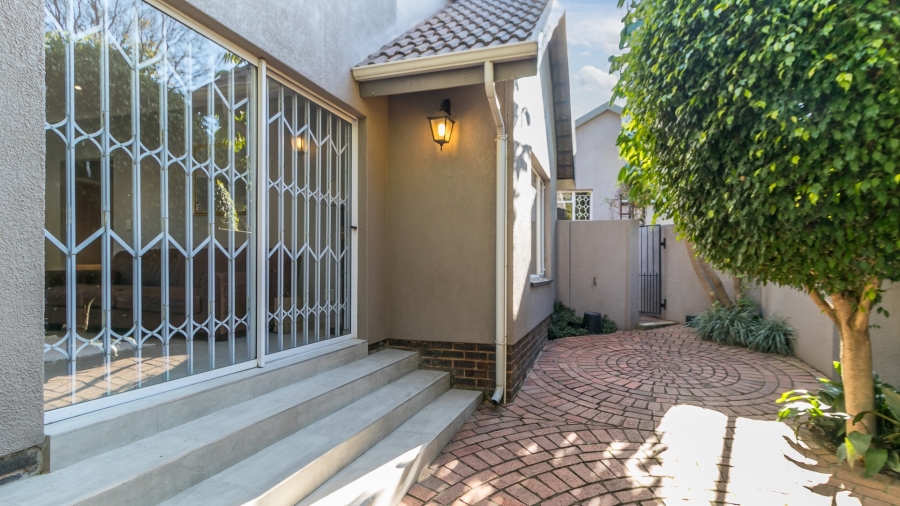 2 Bedroom Property for Sale in Fairland Gauteng