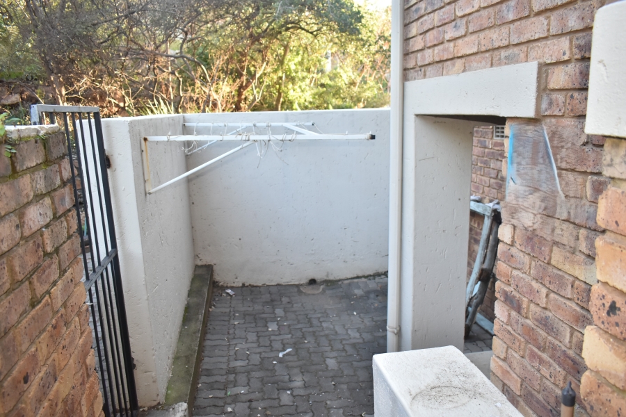 2 Bedroom Property for Sale in La Montagne Gauteng