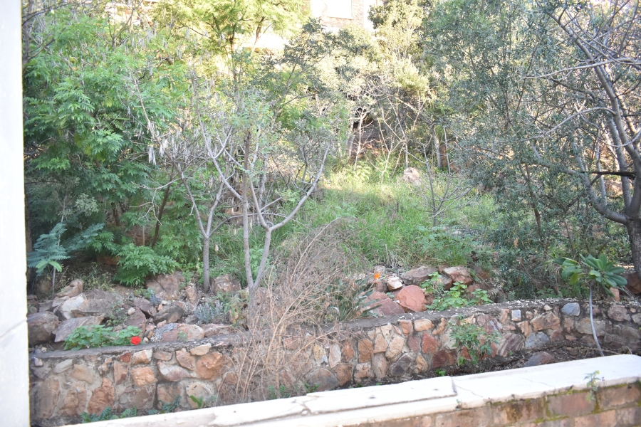 2 Bedroom Property for Sale in La Montagne Gauteng